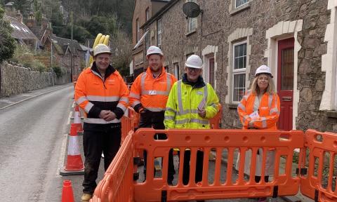 Harriett Baldwin visits the gas pipe replacement work in West Malvern