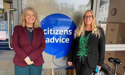 Harriett Baldwin with South Worcestershire Citizens Advice CEO Annie Robson